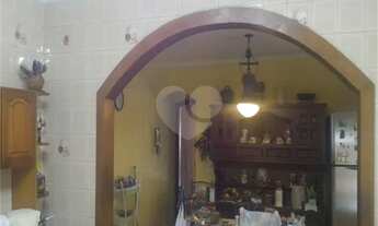 Imagem 3: Casa de 4 Dormitórios com 207m² à Venda no Jardim Pinheiros