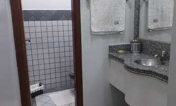 Imagem 6: Casa para venda possui 200 metros quadrados com 4 quartos em Santa Mônica - Uberlândia - M