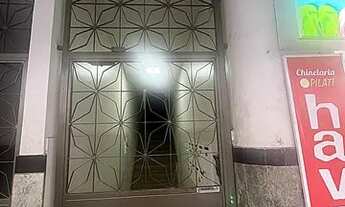 Imagem: Ref. 3115 - Apartamento de 03 quartos reformado