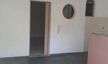 Imagem 2: Casa de vila para aluguel possui 32 metros quadrados com 1 quarto