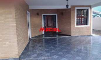 Imagem 6: Sobrado para aluguel e venda tem 266 metros quadrados com 5 quartos