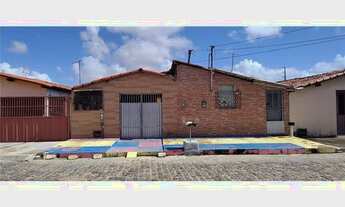 Imagem: Casa com 2 dormitórios à venda, 220m²