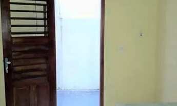 Imagem: CASA FORRADA, COM 1 QUARTO, BANHEIRO, SALA/COZINHA