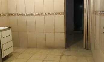 Imagem: Aluga se 2 cômodos com garagem