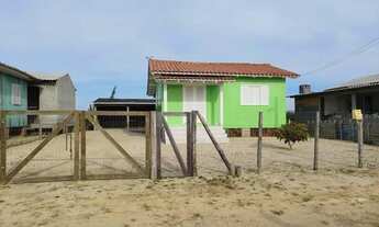Imagem: Casa madeira no Balneário Esplanada
