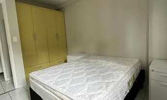 Imagem 2: Apartamento para aluguel tem 40 metros quadrados com 1 quarto em Centro - Campos dos Goyta