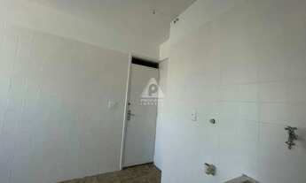 Imagem 7: Excelente Oportunidade! Amplo Apartamento 3 Quartos com Suíte e Varanda