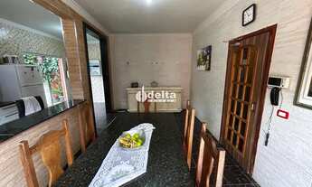 Imagem 6: Casa residencial disponível para locação ou venda no bairro Centro em Uberlândia-MG