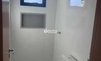 Imagem 4: Apartamento com 2 quartos sendo 1 suíte, disponível para venda no bairro Santa Mônica em U
