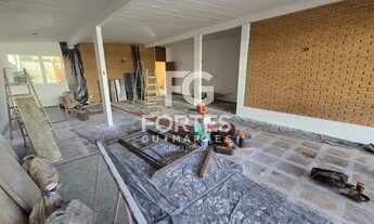 Imagem 3: Imóvel Comercial Casa Térrea 237m² sendo salão principal e recuo frontal com 4 vagas de ga