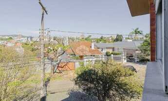 Imagem 6: Casa com 5 dormitórios no bairro Três Figueiras