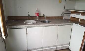 Imagem 4: Sala na praça Barão Drumond