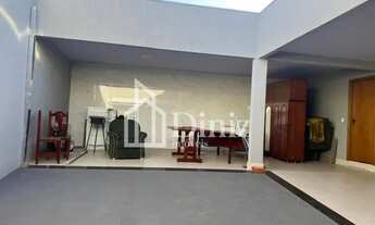 Imagem: Casa para venda tem 270 metros quadrados