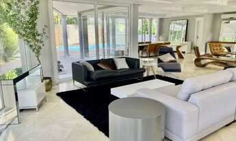 Imagem 12: Casa para alugar em Santana de Parnaíba, Alphaville, com 4 suítes, com 700 m²