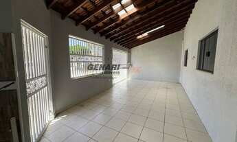 Imagem: Casa com 2 quartos, sendo 1 suíte à venda