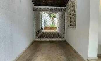 Imagem 5: Casa Comercial para Alugar em Carmo, BH 280 m², Ampla Área Externa - 04 vagas de Garagem