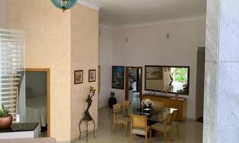 Imagem 7: Casa de condomínio para aluguel e venda tem 560 metros quadrados com 5 quartos