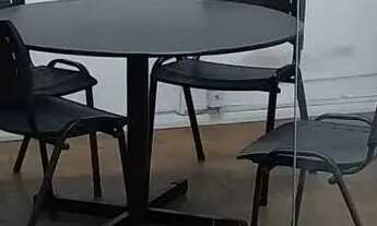 Imagem 2: Sala - Centro Galpão / depósito com aluguel por R$650 /mês