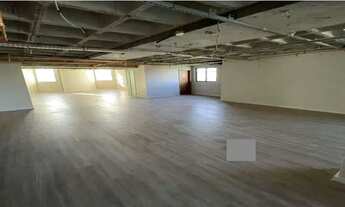 Imagem 3: Alugo/Vendo espaço comercial 200 m2, 4 sanitários, 6 vagas, Caminho das Árvores