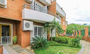 Imagem: Casa de 5 dormitórios em condomínio vigilância