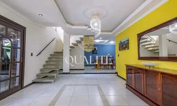 Imagem 2: Casa com escritura pública de 3 dormitórios (suíte) 219m² Centrinho da Lagoa da Conceição