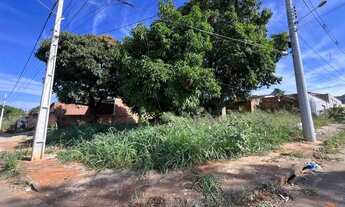 Imagem: Esquina 623,65m² (Asfalto, Agua e Esgoto)