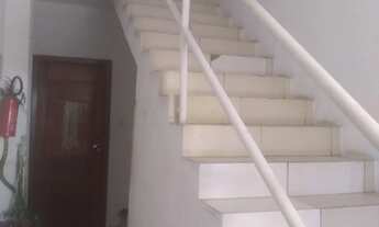 Imagem 2: Prédio em Itapuã com 6 aptos, loja e cobertura vista mar