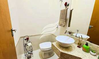 Imagem 7: Casa com piscina e placa fotovoltaica à venda no condomínio Mansour