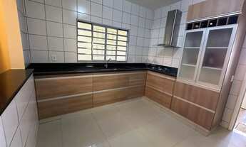 Imagem 5: Vendo Casa Térrea- 3 Quartos sendo 2 suítes- Porcelanato- Belvederes