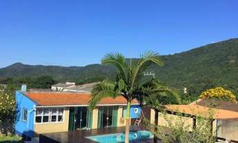 Imagem 1: Casa para venda com 360 metros quadrados com 3 quartos