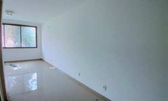 Imagem 3: Freguesia - Estrada dos três rios - Sala comercial