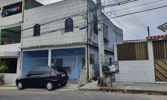 Imagem 4: CASA EM PETROPOLIS COM 5 QUARTOS MAIS 03 KIT NET, NO PISO SUPERIOR