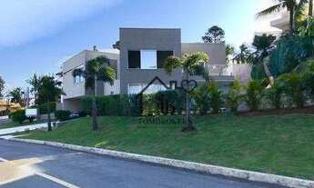 Imagem 3: Casa a venda em Alphaville com arquitetura moderna e muito conforto