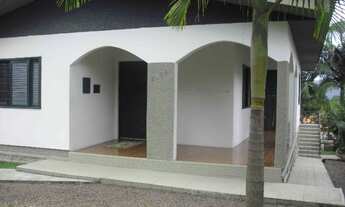 Imagem 4: Linda casa com jardim em Rio Maina , 3 quartos , 2 banheiros, 2 salas