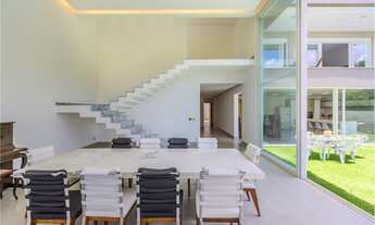 Imagem 4: Casa integrada Casa com 5 dormitórios