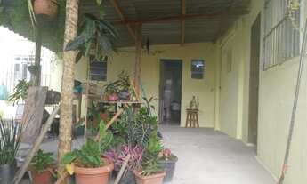 Imagem 2: Vende-se urgente, casa de 5 cômodos com quintal. Em Hélio Ferraz, Serra. ES