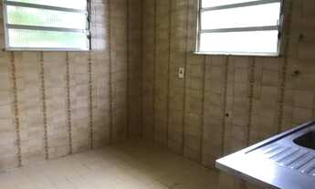 Imagem 7: Apartamento Vila da Penha 2 quartos, sala ampla, banheiro social, cozinha e banheiro emp