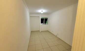 Imagem 6: Aluga-se Apto Quarto e Sala no EDF. Carlton, Ponta Verde. 20 metros do MAR! <br><