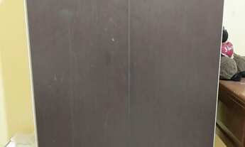 Imagem: Guarda roupa pequeno