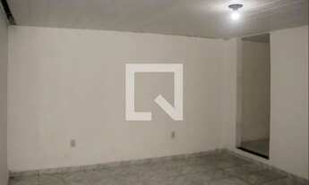 Imagem 3: Casa para Aluguel - Mussurunga, 1 Quarto, 70 m2