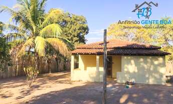 Imagem 2: Excelente casa com 180m2, terreno de 800m2, frente avenida, 2 varandas, 3 quartos, banheir