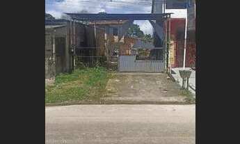 Imagem: Vende-se uma casa na beira da pista