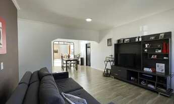 Imagem 4: Casa de alvenaria com piscina!