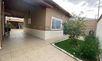 Imagem: Linda e espaçosa casa de 2 quartos na região