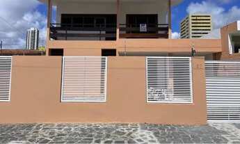 Imagem: Casa para venda tem 400 metros quadrados