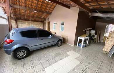 Imagem 2: Casa de 4 dorm sendo 1 suíte, 4 VAGAS, 170 m² área útil. Bairro: MARACANÃ