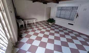 Imagem 2: Sobrado com 200m2, 3 Vagas Cobertas, 1 Suíte, 3 Quartos, Espaço Gourmet, Quintal, Sala 3 A