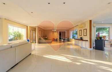 Imagem 13: Casa para venda possui 1100 metros quadrados com 5 qts