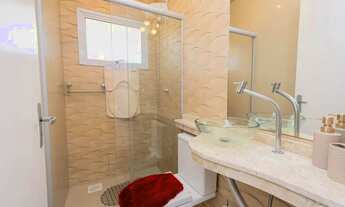 Imagem 7: Casa mobiliada com 2 quartos, vaga de garagem privativa e piscina no Residencial Amarílis