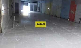 Imagem 3: Salão Comercial para Alugar 270m² na Rua Tiradentes, 2 Banheiros e 2 Vagas, Alto Fluxo